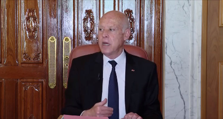 رئيس الجمهورية: هناك أحياء تابعة لبلدية تونس لم ترفع فيها الفضلات منذ يوم عيد الأضحى