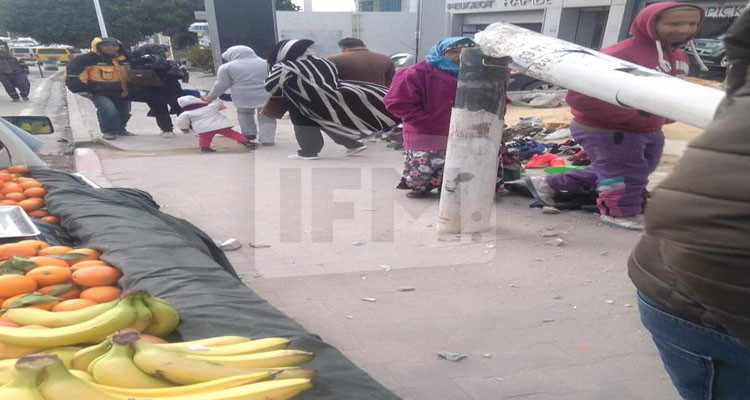 منارة الحمامات:  تذمر عدد من المواطنين من ظاهرة الانتصاب الفوضوي