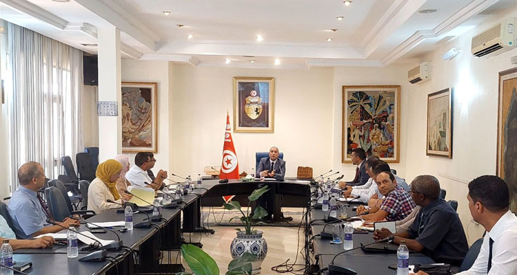 إطلاق استبيان حول مدى رضا السياح على المنتوج السياحي التونسي بالنسبة لموسم الذروة