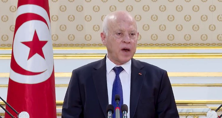 رئيس الجمهورية يتقدم بملف ترشحه للانتخابات الرئاسية