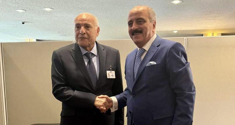 فحوى لقاء وزير الخارجية بنظيره الجزائري