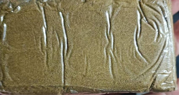 غار الدماء: حجز صفيحة من مخدر القنب الهندي