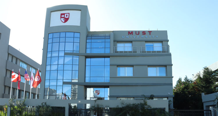 Séminaire sur l'exploitation de l’Intelligence Artificielle Générative pour transformer le Service Client  à  MUST University