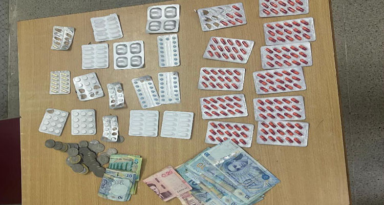 نابل: حجز 293 قرص مخدر  بمحل لبيع المواد الغذائية