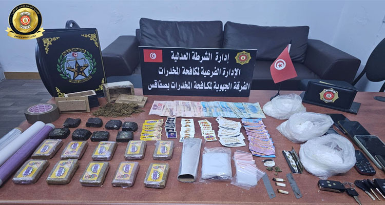 صفاقس: تفكيك شبكة مختصة في تهريب وتصنيع والاتجار بالمخدرات