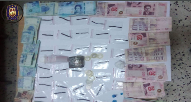 سوسة: القبض على مروج  مخدرات وإدراج شخص آخر بالتفتيش