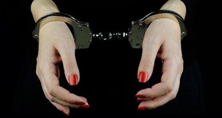 سجنان: القبض على المرأة التي ق/ت/ل/ت والدتها طعنا بسكين