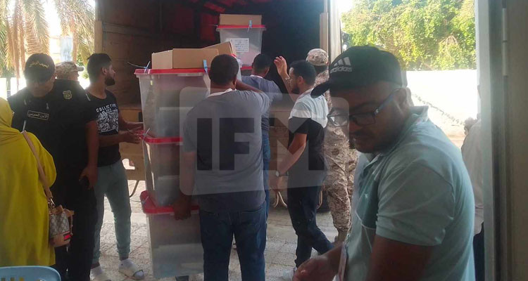 قبلي: انطلاق عملية توزيع المواد الانتخابية على مراكز الاقتراع