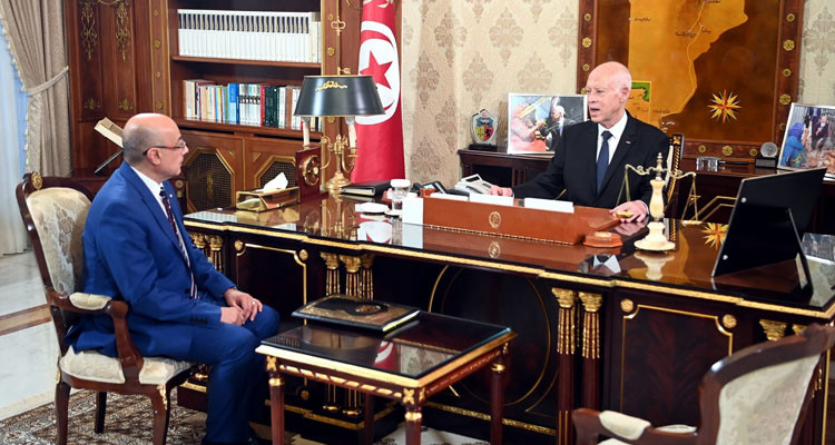 رئيس الجمهورية يأذن بإحداث مستشفى ميداني بمنطقة بئر علي بن خليفة