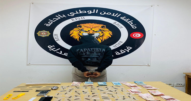 الحامة: الإطاحة بمروج مخدرات وحجز أكثر من من 60 قطعة من''الزطلة''