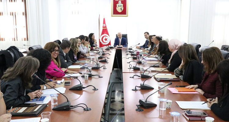 جلسة عمل في وزارة الصحة حول تحديث قانون مخابر البيولوجيا الطبية