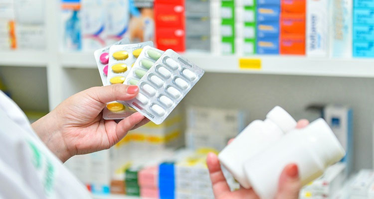 وزير الصحة: الصناعات الدوائية في تونس تغطي نسبة 75 بالمائة من حاجيات التونسيين