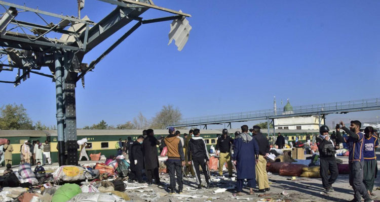 باكستان: وفاة 17 شخصا في انفجار بمحطة قطارات
