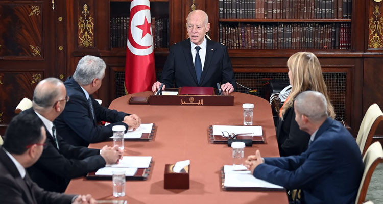 قيس سعيّد: حرب التحرير الوطني ليست مجرّد شعار بل هي جبهات متعدّدة وليس أقلّها الإعلام