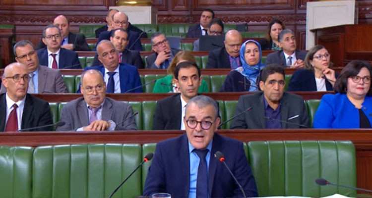 وزير الاقتصاد: 0.04 بالمائة قيمة الاعتمادات المخصصة لنفقات الاستثمار في ميزانية الوازرة