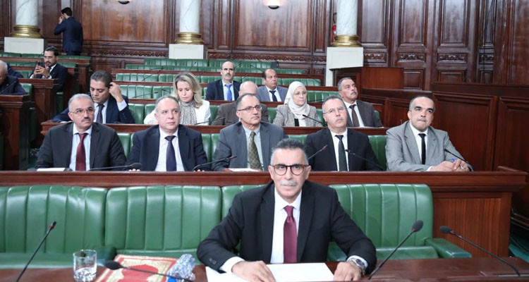 وزير أملاك الدولة: التفويت في الأراضي الدولية غير الفلاحية بإجراءات تفاضلية لفائدة الشركات الأهلية