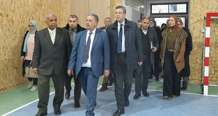 وزير التربية يشرف على موكب  تدشين المركب الرياضي بالمعهد الصادقي