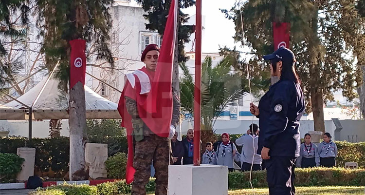 باجة: موكب رسمي لتحية العلم احتفالا بالذكرى 14 لعيد الثورة