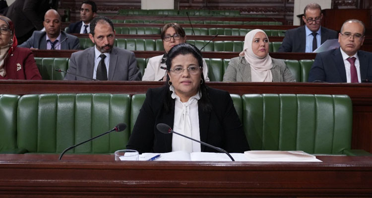 وزيرة المالية: سيتم انتداب أكثر من 21 ألف عونا في مختلف القطاعات في سنة 2025