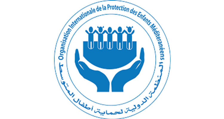 منظمة حماية أطفال المتوسط  تطالب بمنع إدخال الهواتف الجوالة الذكيّة للمؤسسات التربوية