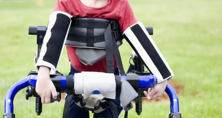 مختصة في الطب الفيزيائي: ثُلثَا الأطفال المُصابين بالشلل الدماغي يتحسنون بصفة ملحوظة إذا تم التشخيص المبكر لهذه الحالة