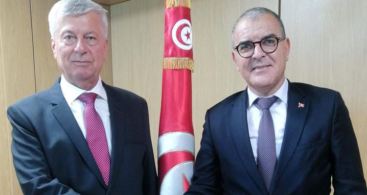 وزير الاقتصاد والتخطيط يلتقي وزير الصناعة الفلسطيني