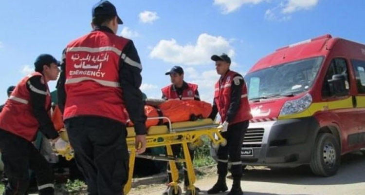نابل: إصابة 5 أشخاص في حادث اصطدام سيارة بمواطنين جالسين بمقهى