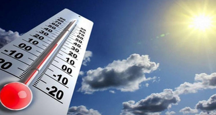 طقس اليوم: سحب أحيانا كثيفة مع أمطار متفرقة بأغلب الجهات