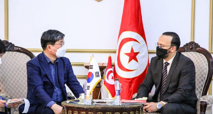 The Minister of Communication Technologies receives his Korean counterpart
