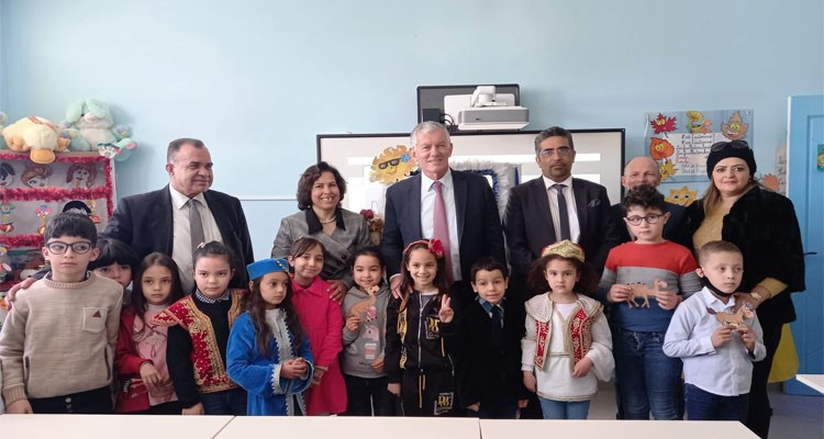 The French Ambassador inaugurated a language center in Béjà
