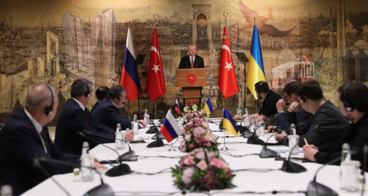 Erdogan hosts Russian-Ukrainian talks in Istanbul