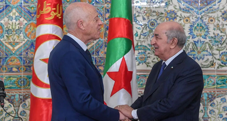 A phone call between the Tunisian and Algerian Presidents