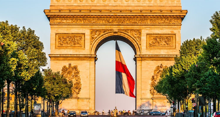 France expels number of Russian diplomats