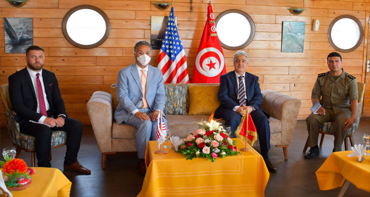 The Minister of Defense meets a delegation from the US Congress