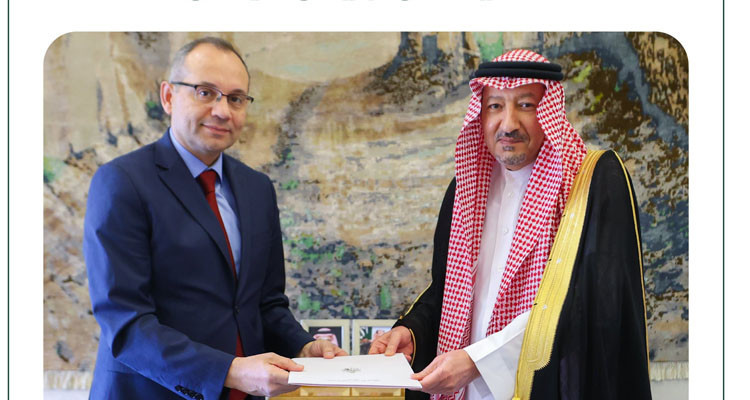 The Tunisian President sends a written message to the Saudi king