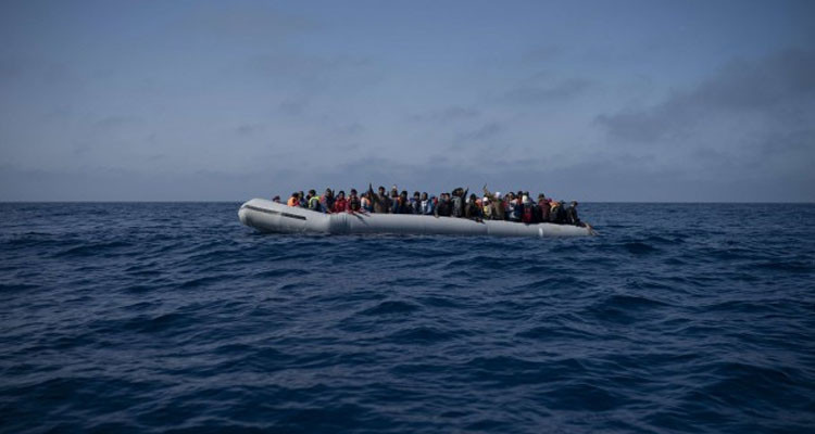 Rescue of 25 surreptitiously crossing the maritime border