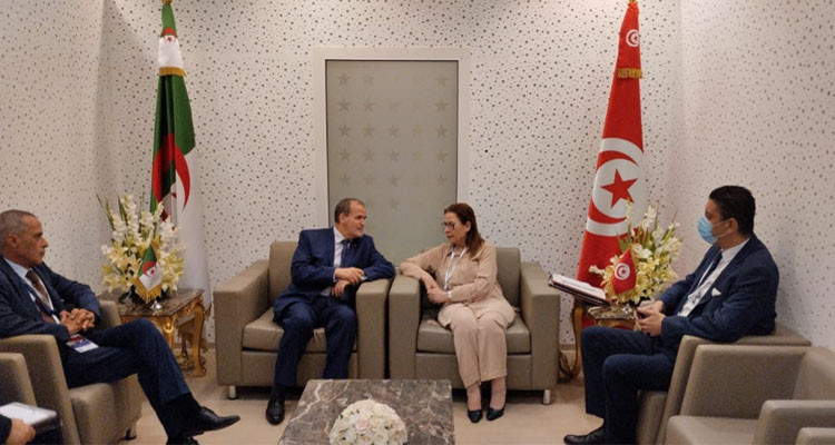 Tunisia, Algeria: discussing ways to enhance trade exchanges