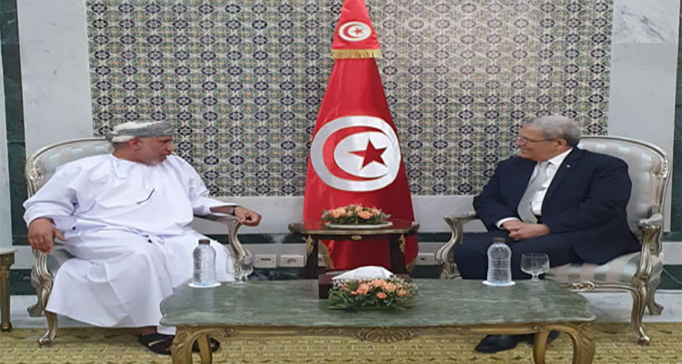 The Tunisian FM received the Omani Ambassador at the end of his duties