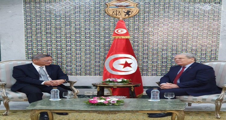Tunisian FM receives the Chinese Ambassador at the end of his mission