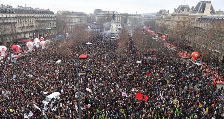 France strikes: one million protest against Macron's rise in retirement age