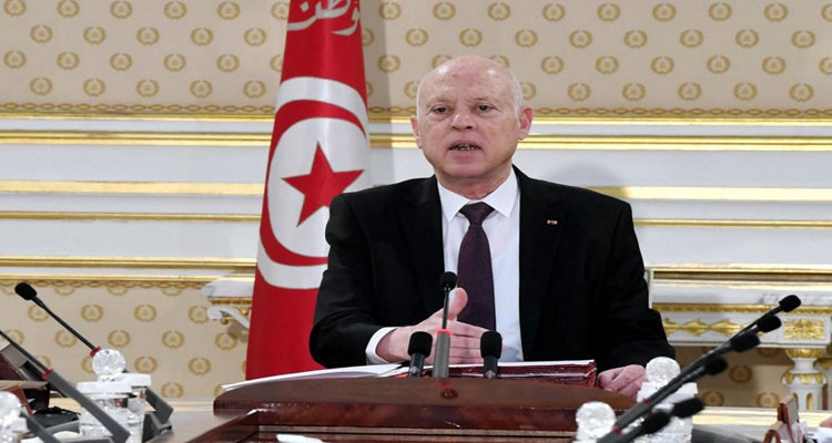 The President ends the duties of the ministers of education and agriculture