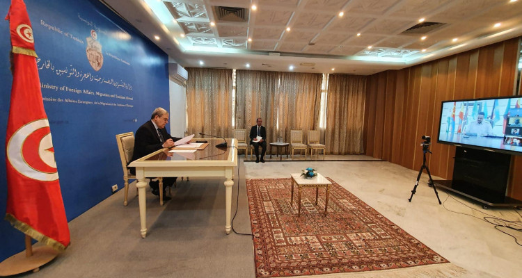 The Tunisian FM renews Tunisia's solidarity with Sudan