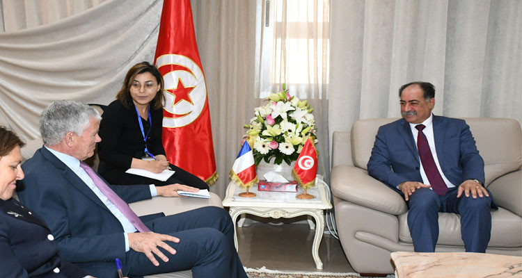 The Tunisian Minister of Interior receives the French Ambassador