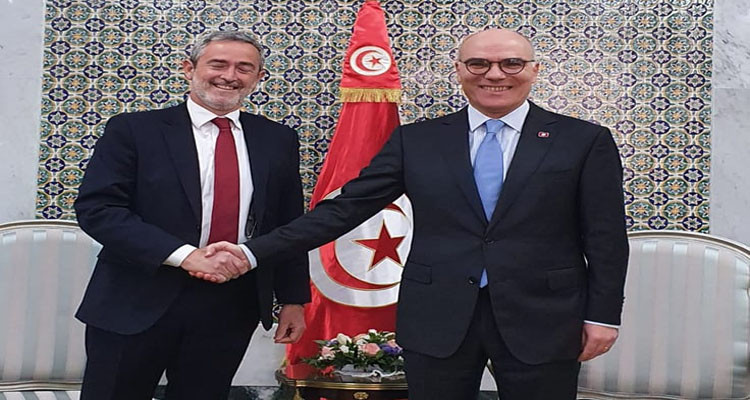 The Tunisian FM receives the Ambassador of Spain
