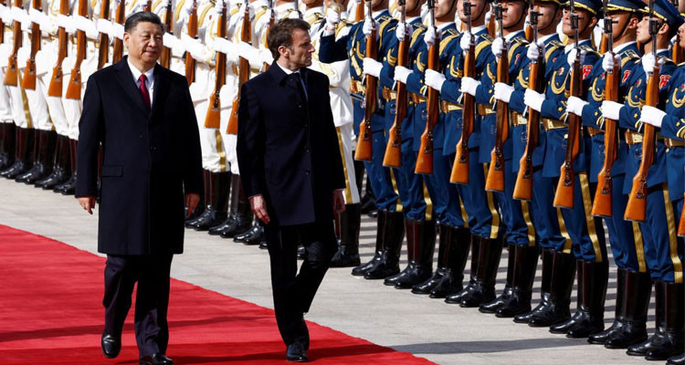 France, China: agreement to further deepen military dialogue