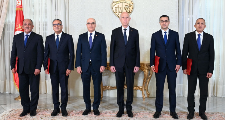 The President Hands Over the Credential of New Tunisian Ambassadors