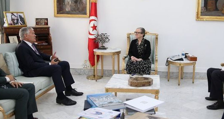 Tunisian Head of Government receives the French Ambassador