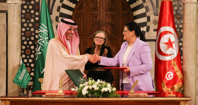 Saudi Arabia gives $500m loan and grant to Tunisia