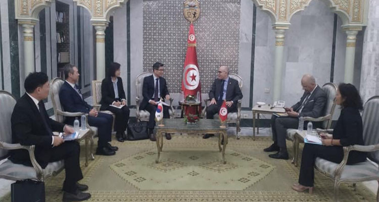 Tunisian FM received the Special Envoy of the Korean FM