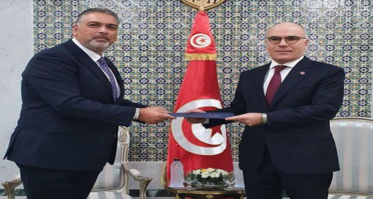 Tunisian FM receives the New Romanian Ambassador